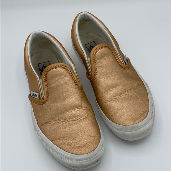 girls gold tennis shoes